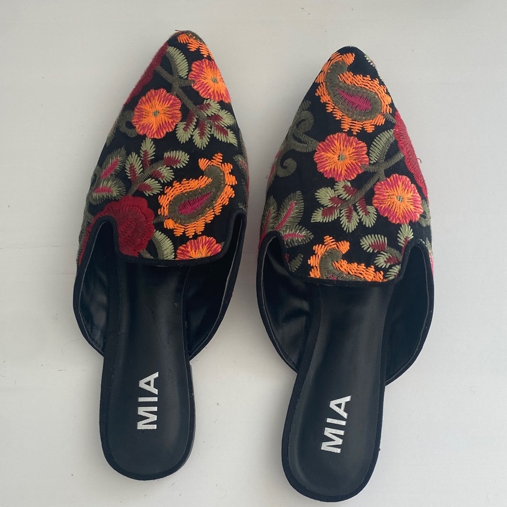 MIA Women's Black Mules with Colorful Embroidery
